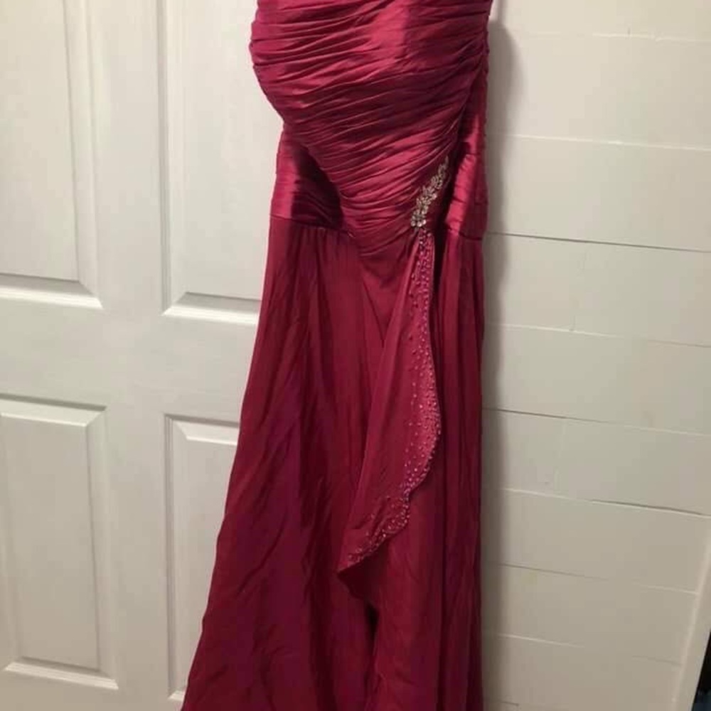 Women’s formal dress